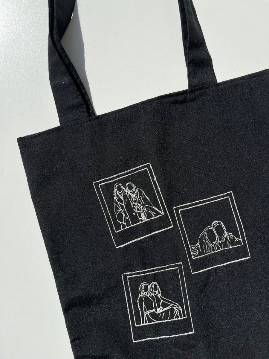 TOTE BAG EM PRETO COM FOTOGRAFIAS POLAROID - Image 3